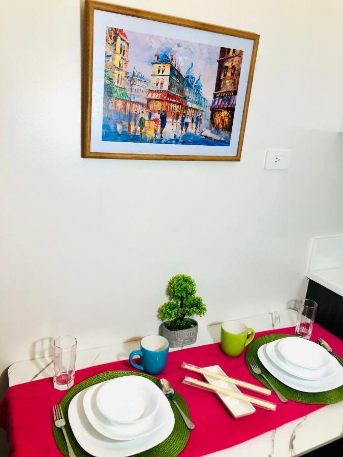 Air Residence 1Br With Balcony Free Netflix And Disney Plus Manilla Buitenkant foto