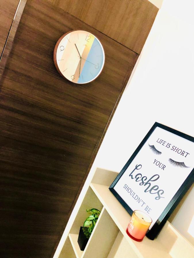 Air Residence 1Br With Balcony Free Netflix And Disney Plus Manilla Buitenkant foto